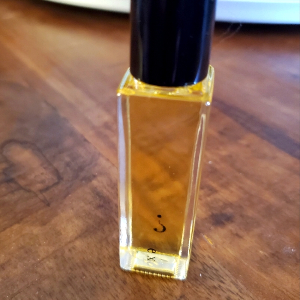 Riddle EX Perfume Oil Roll On
